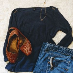 EUC Ann Taylor Navy Boat Neck Tee. Size Large.